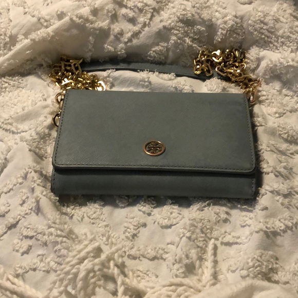 Tory Burch Handbags - Tory Burch Robinson Chain Wallet